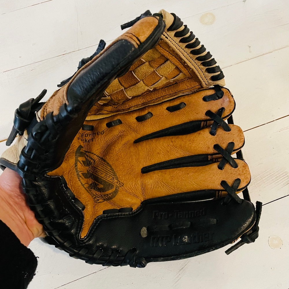 Franklin baseball glove - 11”